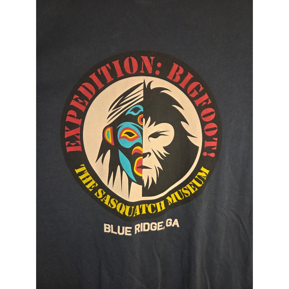 The Duck Company Bigfoot Museum Graphic Tee Mens Large Gray Excellent Sasquatch